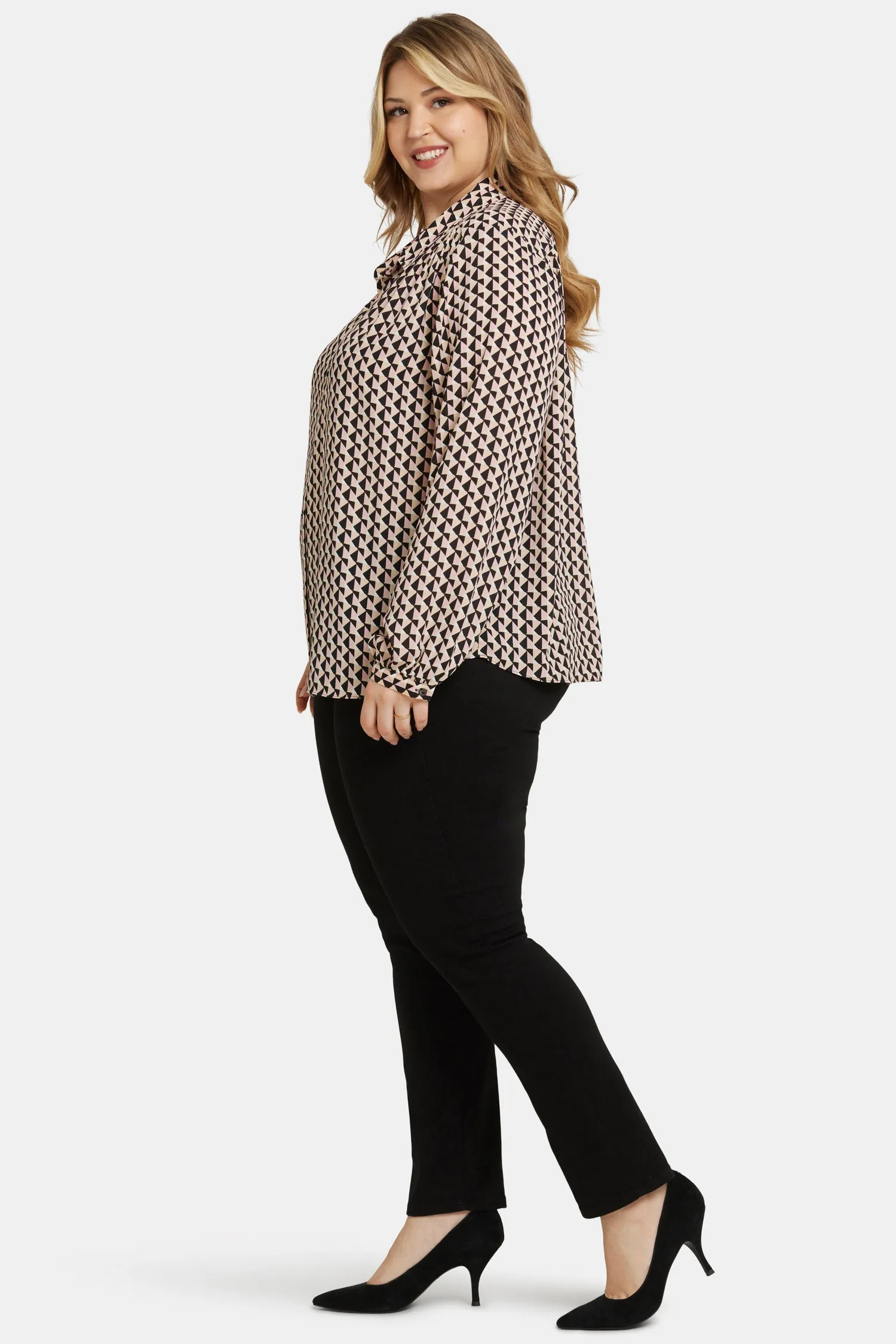 Modern Blouse In Plus Size - Corinth Peaks