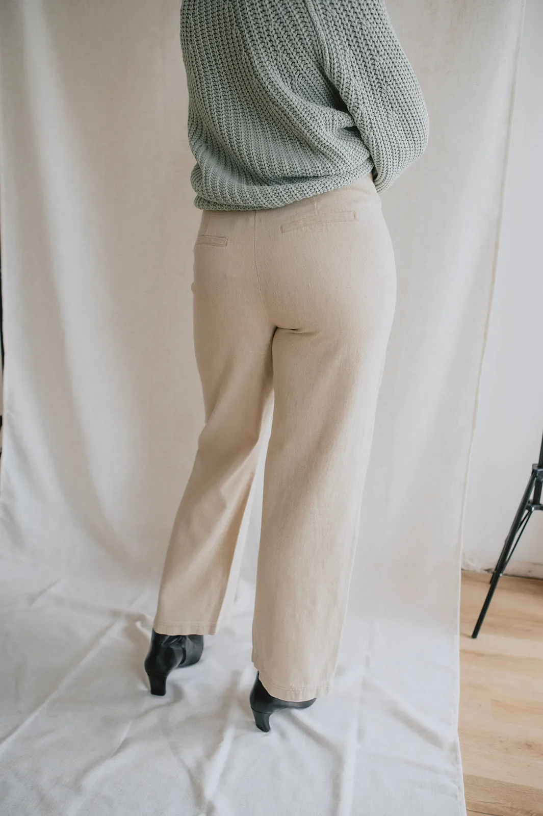 The Kunis Linen Pant - Sand Melange - PLUS